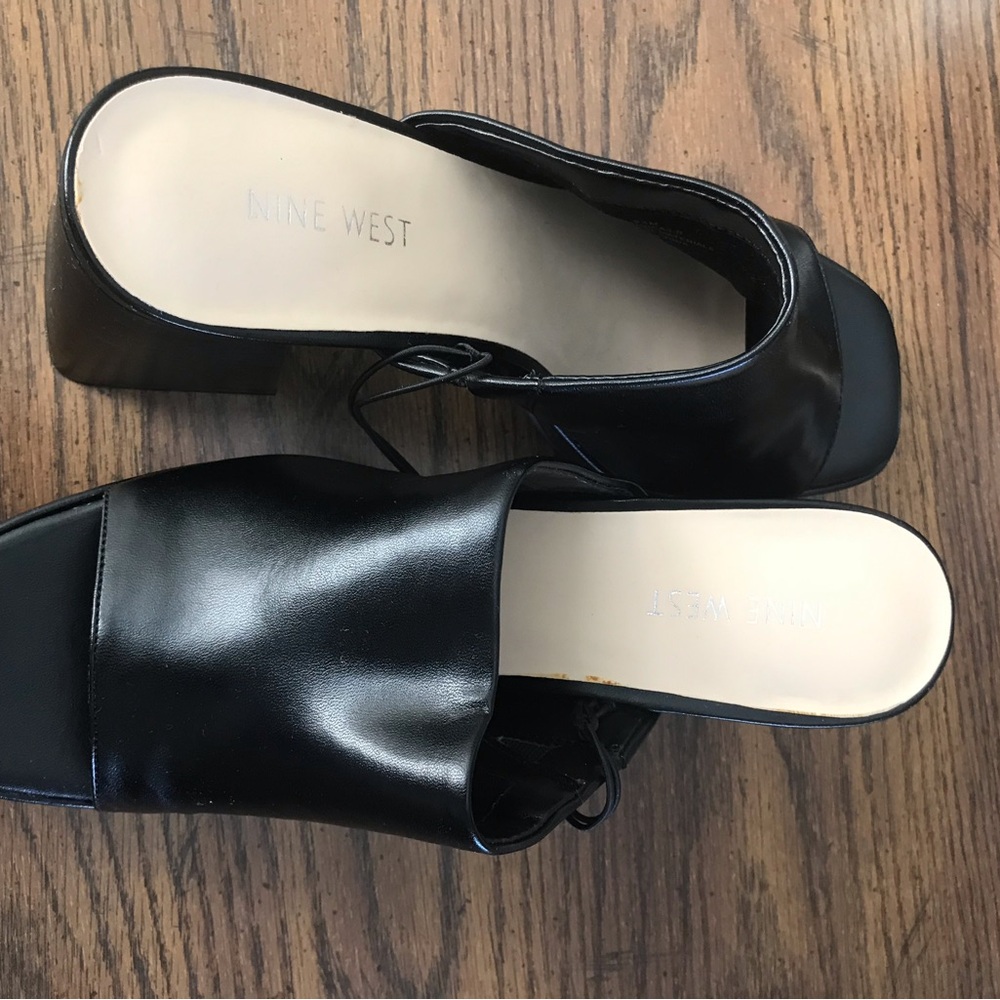 Nine West WNTunea Black Leather Mule Heels 9.5 NWOT